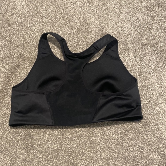 Nike dry fit sports bra. New (no tags) never worn - Picture 2 of 4